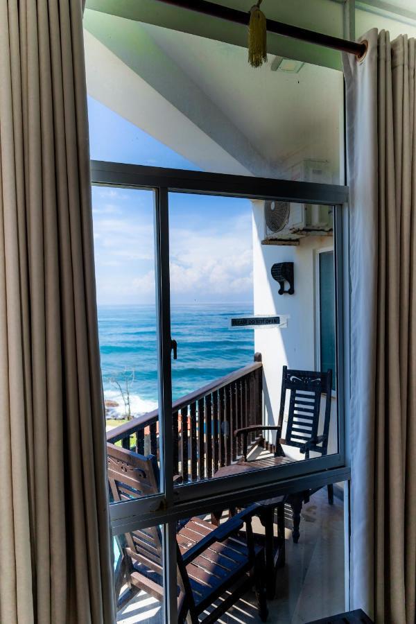 Rock Fort Beach Resort Unawatuna Bagian luar foto