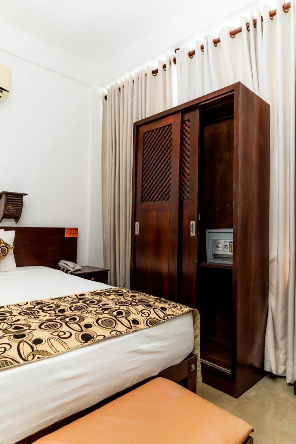 Rock Fort Beach Resort Unawatuna Bagian luar foto